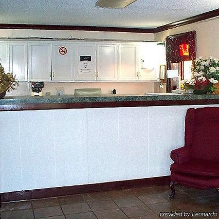 Gordon Inn And Suites Augusta Interior photo